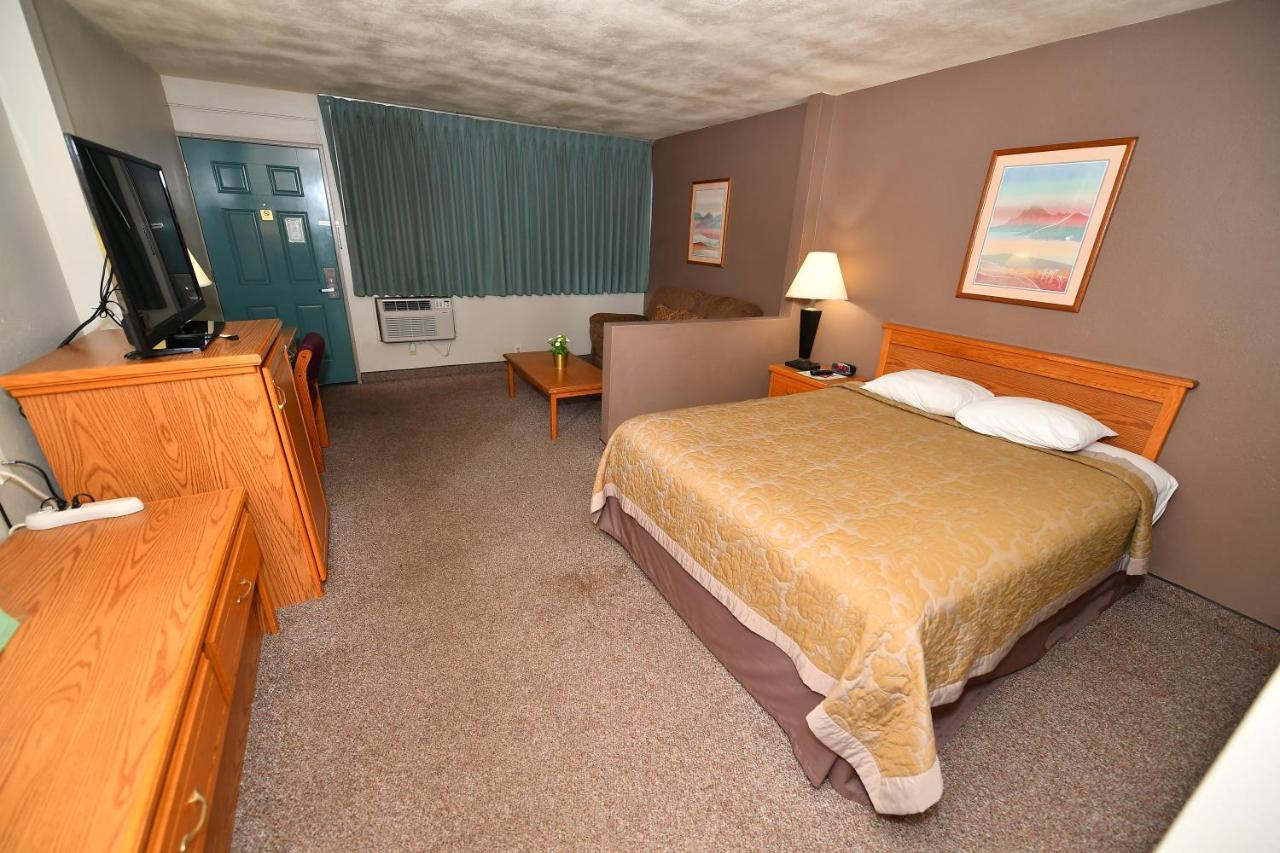 Costa Mesa Inn - Newport Beach Area Zewnętrze zdjęcie